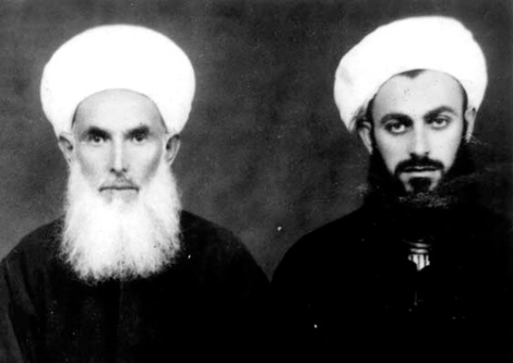 Sayyiduna Sayyid Shaykh Muhammad Nazim Adil al-Haqqani al-Naqshbandi Rahimahullah with Grand Shaykh Abdullah Faiz al-Daghestani Rahimahullah in 1957 - on Jabal Qāsiyūn Mountain in Damascus 